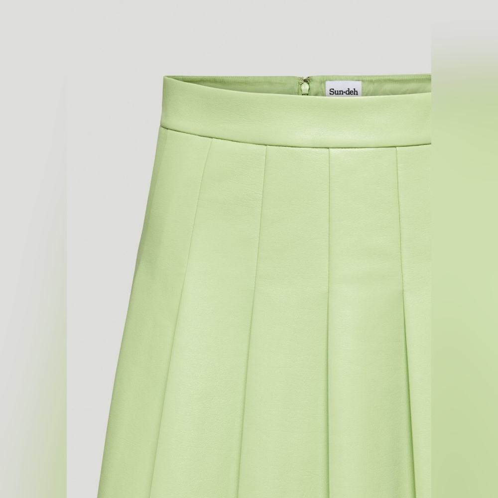 aritzia x Sunday Best olive mini skirt Sagebrush Green